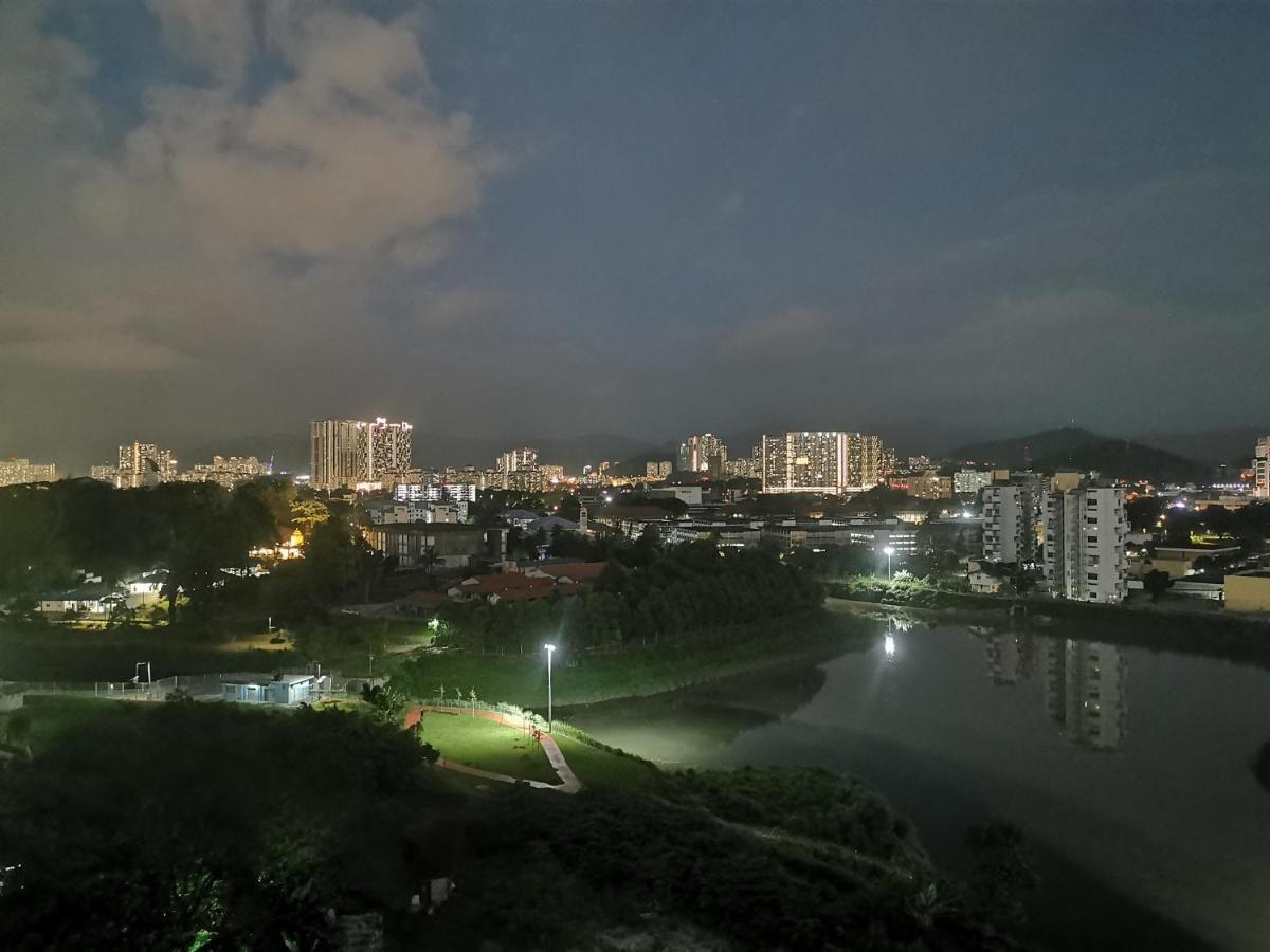 Cozy At Expressionz Netflix, Infinity Pool , Titiwangsa Homestay *